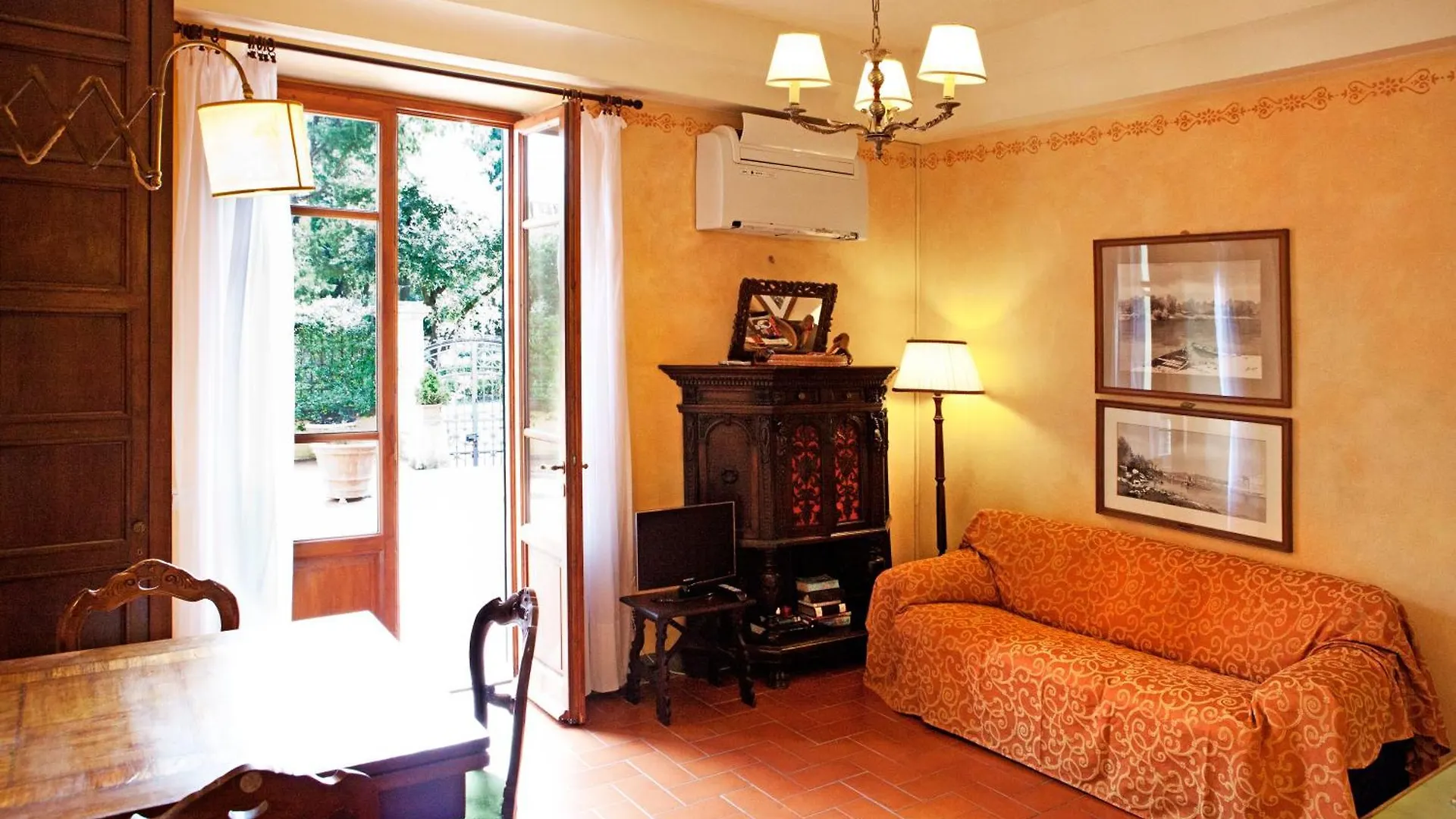 Poggio Imperiale Apartments Florence